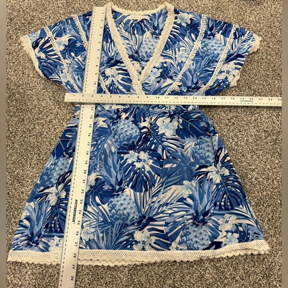 America & Beyond Tropical Dress with Lace and Pom Pom Trim Beach Summer Resort - Picture 12 of 12